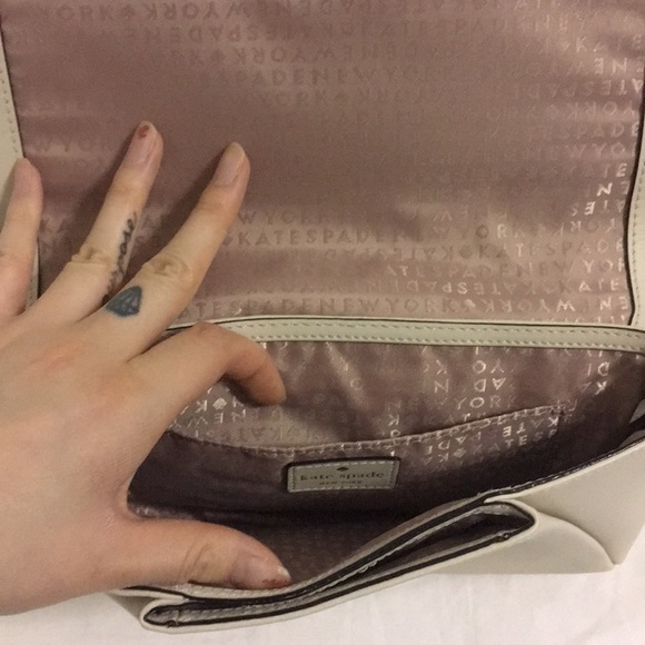 Kate Spade ivory shoulder bag - Picture 3 of 4